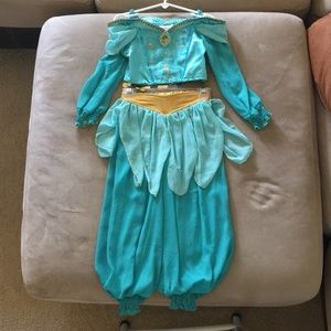 Jasmine costume